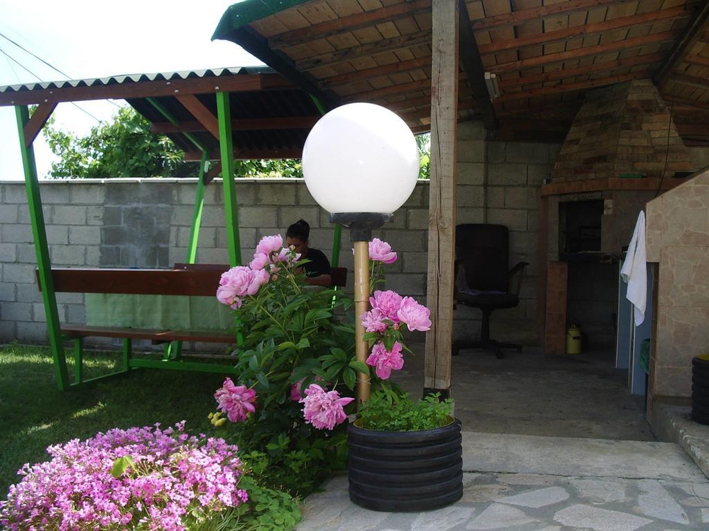 Enjoy Guest House Zlatni pjasătsi Eksteriør bilde