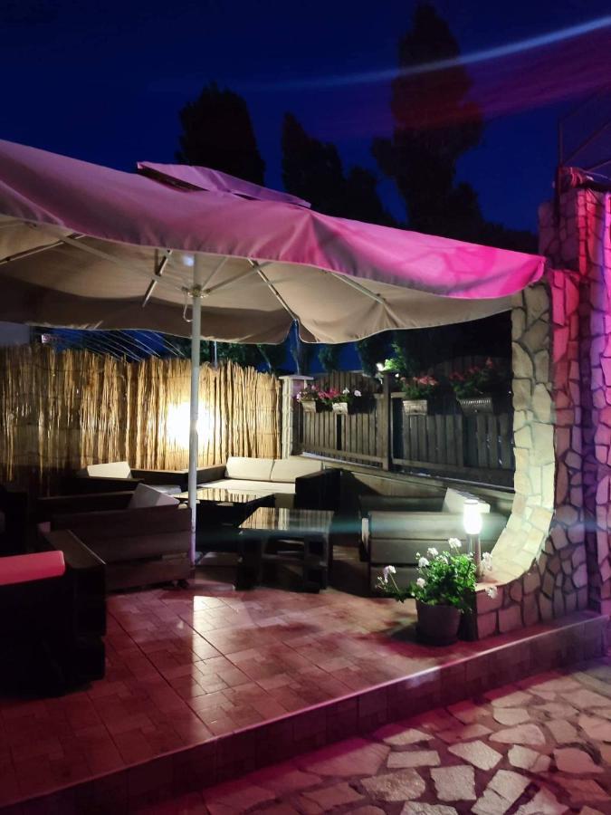 Enjoy Guest House Zlatni pjasătsi Eksteriør bilde